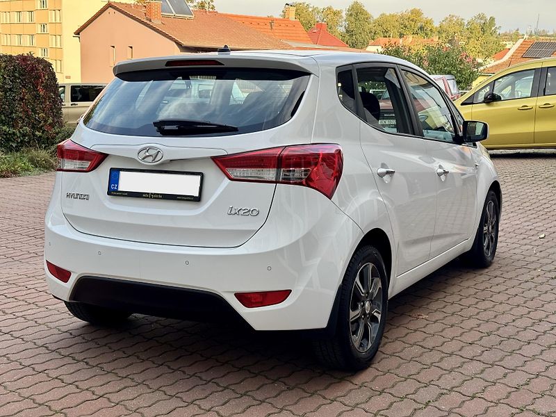 Hyundai ix20 1.6i ČR 1.majitel - fotka 5 z 23