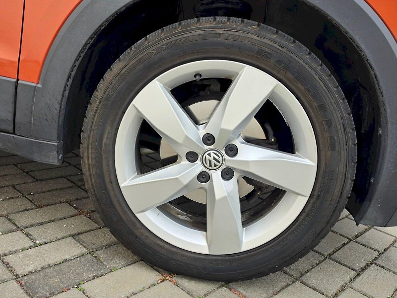 Volkswagen T-Cross (2019) 1,0 TSi 85kW 6MAN - fotka 23 z 26