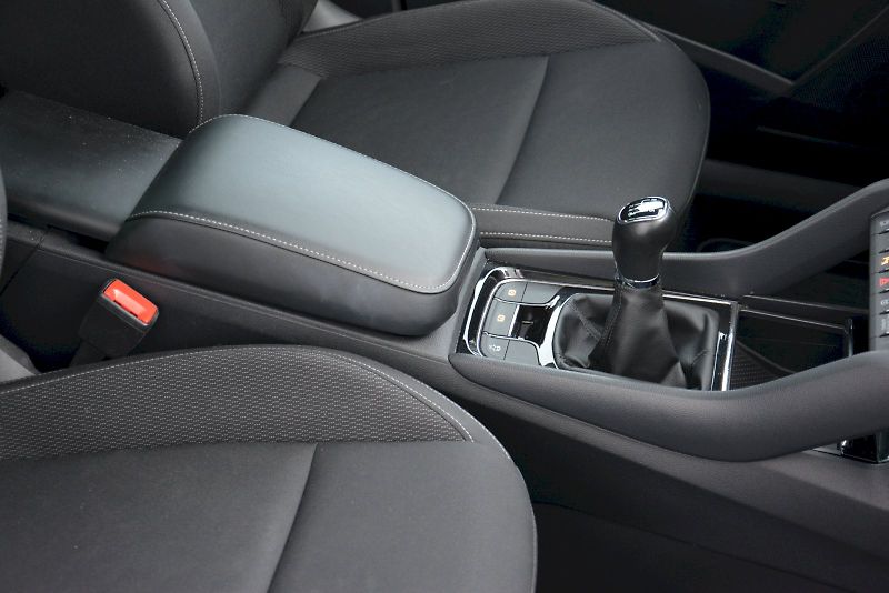 Škoda Karoq (2024) 1.5 TSI 110 kW Selection - fotka 13 z 24