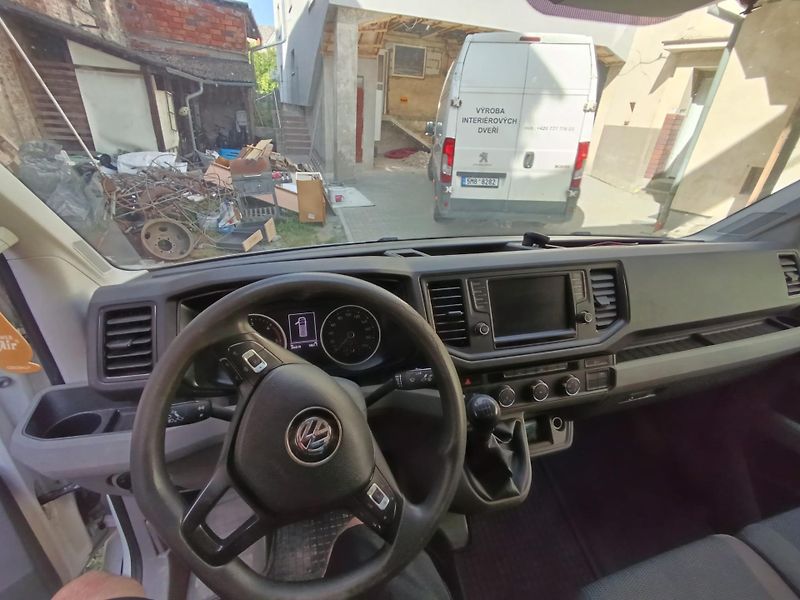 Volkswagen Crafter (2019) Perfektní stav - fotka 13 z 19
