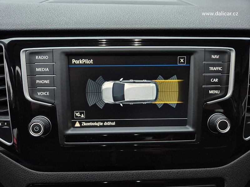 Volkswagen Golf Sportsvan (2016) 1.4TSi 110KW Highline NAVI - fotka 28 z 57