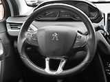 Peugeot 2008 (2018) 1.2PT, AC, park.asist - náhled 14
