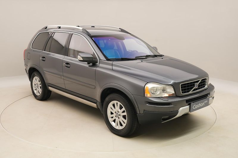 Volvo XC90 D5 AWD SPORT AUT CZ - fotka 16 z 42