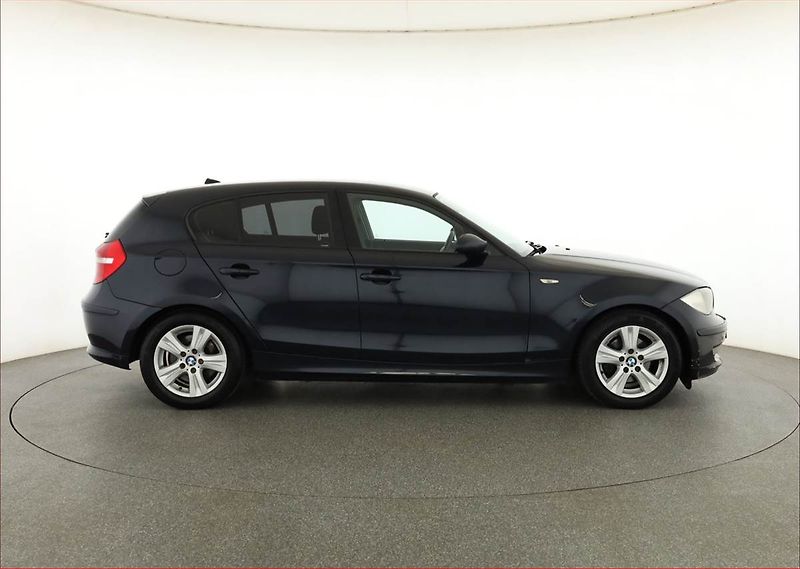 BMW Řada 1 (2008) 118d, po STK, jezdí výborně - fotka 6 z 14