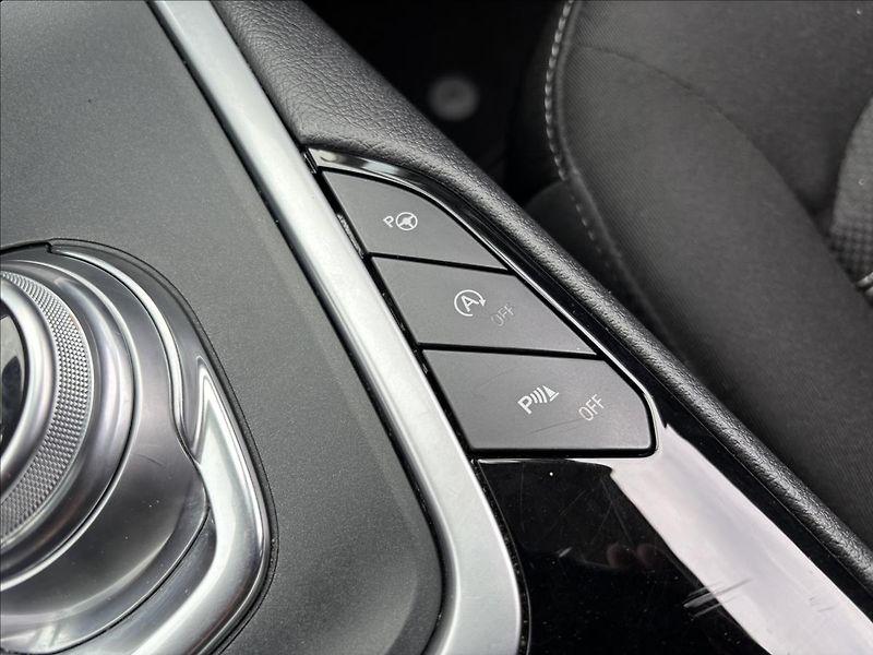 Ford Galaxy 2,0 EcoBlue 110 kW Titanium 7M - fotka 36 z 42