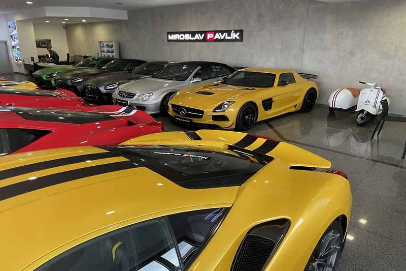 Mercedes-Benz SLS AMG BLACK SERIES - fotka 20 z 20