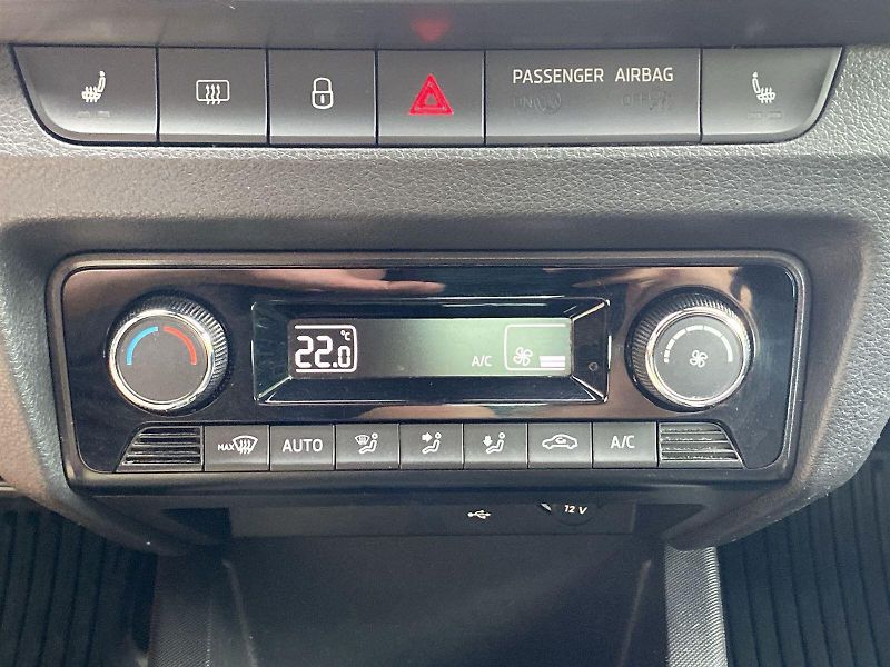 Škoda Fabia (2018) 1.0 TSI Style + - fotka 14 z 32