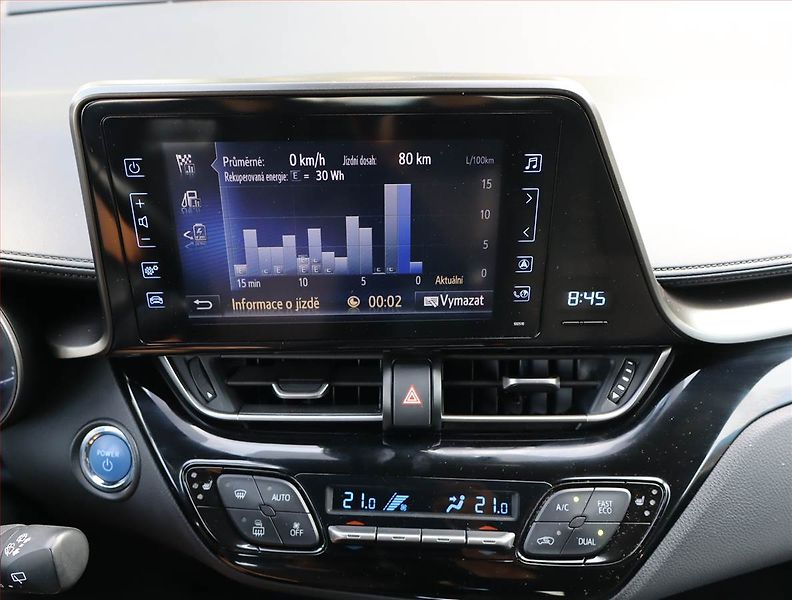 Toyota C-HR (2018) 1.8 Hybrid - fotka 19 z 24