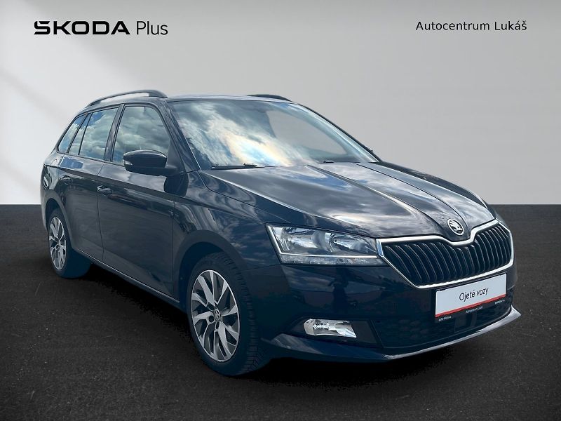 Škoda Fabia (2022) Ambition Plus 1.0 TSI DSG Navi - fotka 11 z 33