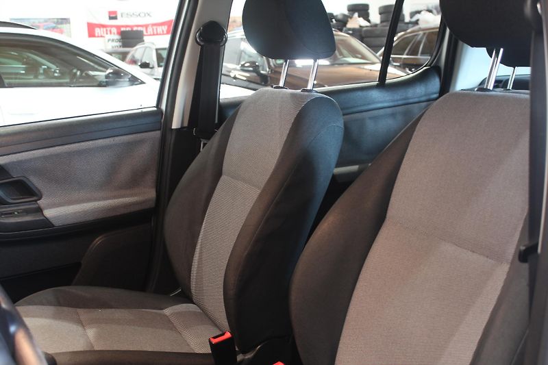 Škoda Fabia (2008) 1.2 44kW Klimatizace - fotka 16 z 29