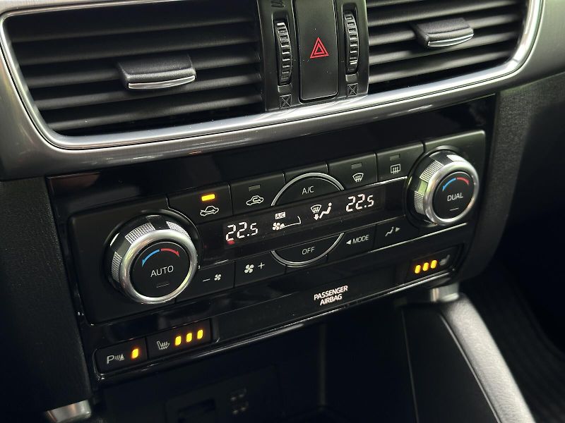 Mazda CX-5 2.0i 16V 165PS KAMERA+PDC P/Z - fotka 24 z 39
