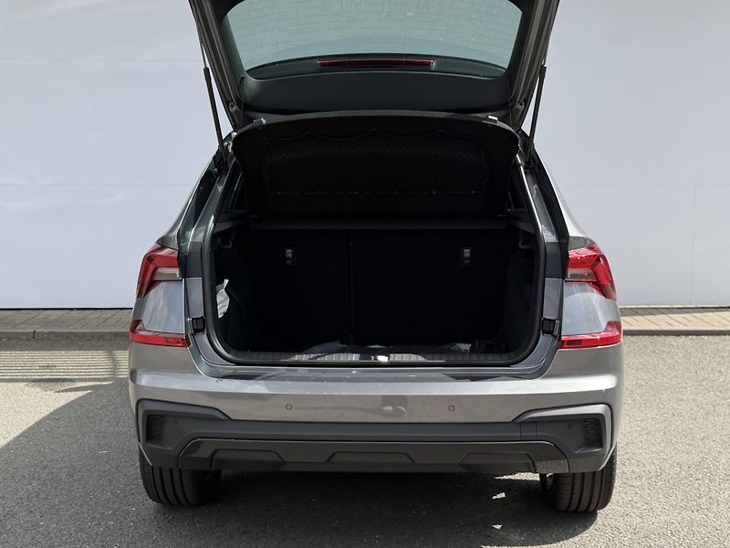 Škoda Kamiq (2026) Monte Carlo 7DSG 1,0TSI - fotka 22 z 22