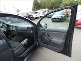 Volkswagen Golf 1,4 i16V serviska,ČR,2.majitel - náhled 23