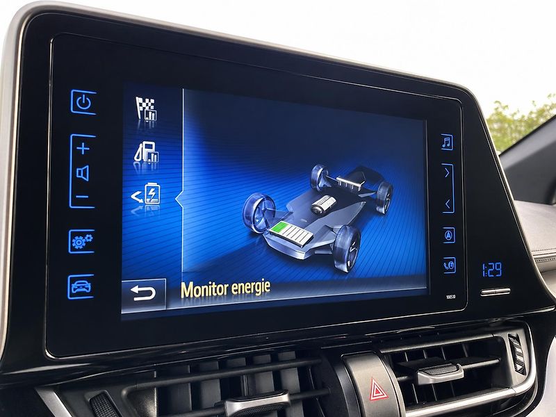 Toyota C-HR EXECUTIVE LED 1.8 Hyb. 90 kW  - fotka 18 z 24