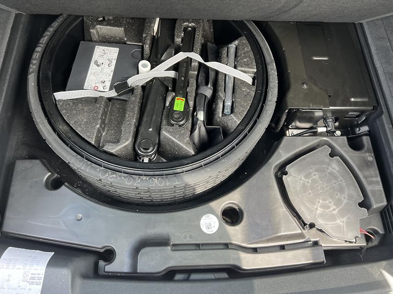 Audi Q8 (2020) 3.0TDI, quattro, S line - fotka 15 z 37