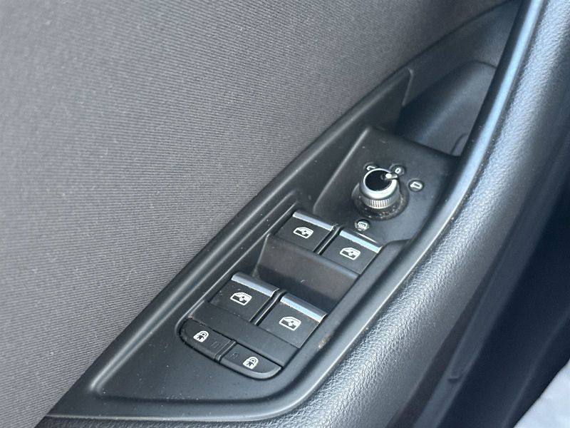 Audi A4 (2022) Avant 40 TDI Quattro Tiptronic - fotka 17 z 31