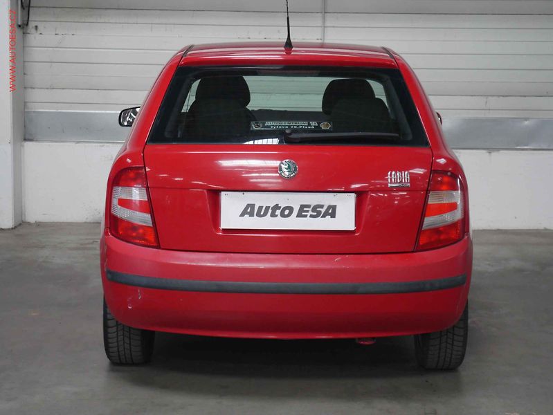 Škoda Fabia (2008) 1.2 HTP, ČR, AC - fotka 5 z 15