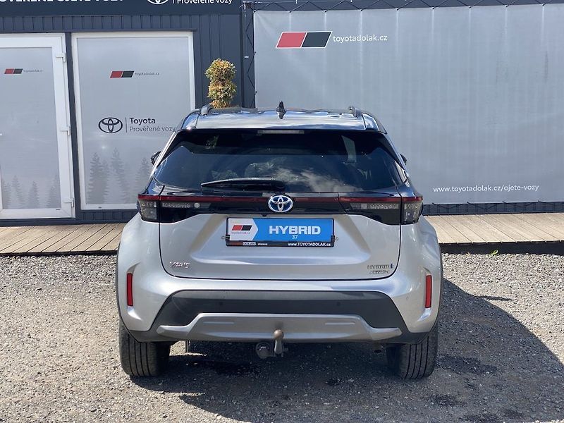 Toyota Yaris Cross 1.5HEV, ČR-1m, Adventure, 4x4 - fotka 6 z 17