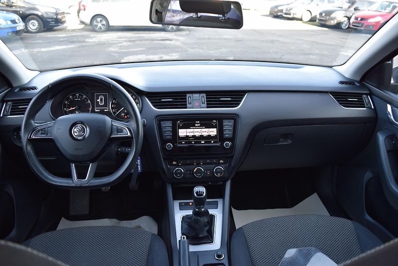 Škoda Octavia (2016) 1.4TSI 110kw AMBITION NAVI APP - fotka 18 z 46