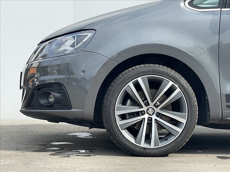 Seat Alhambra 1,4 TSI DSG Xcellence ACC+TZ - fotka 20 z 26