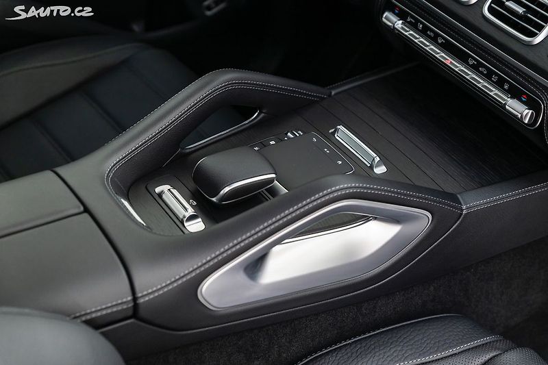 Mercedes-Benz GLE 450d*AMG*Premium*nez.topení - fotka 13 z 40