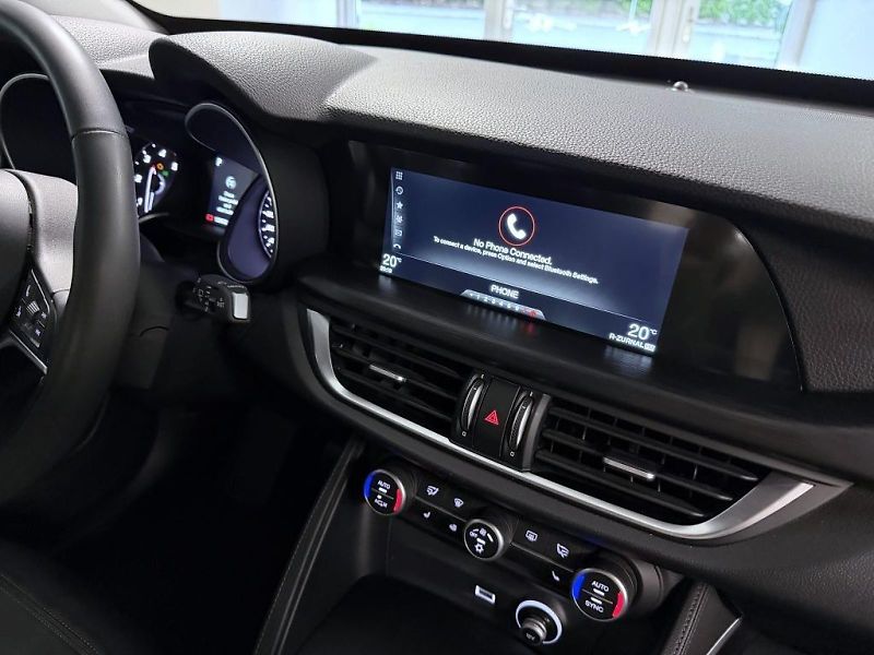 Alfa Romeo Stelvio (2017) 2.2 JTD 180k AT8 ZF Q4 4x4 Sup - fotka 10 z 19