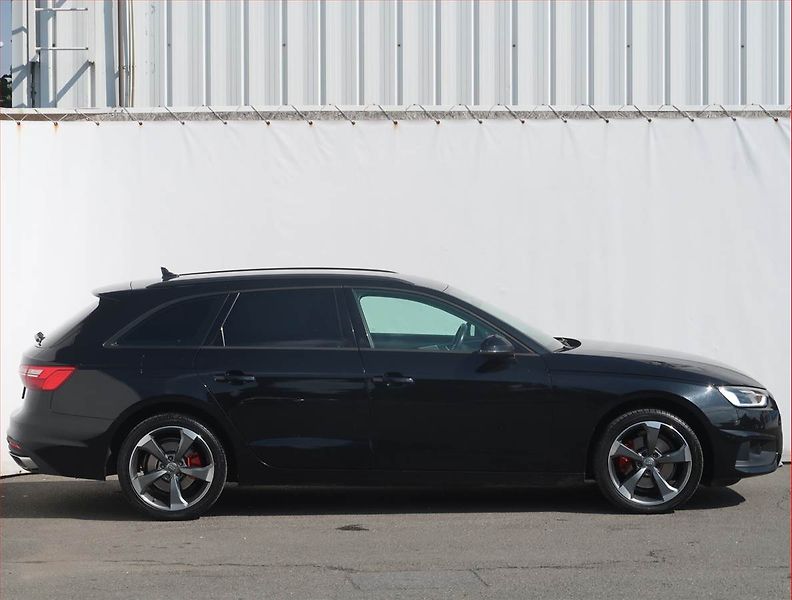 Audi A4 (2019) 30 TDI, Automat, Navi - fotka 6 z 27