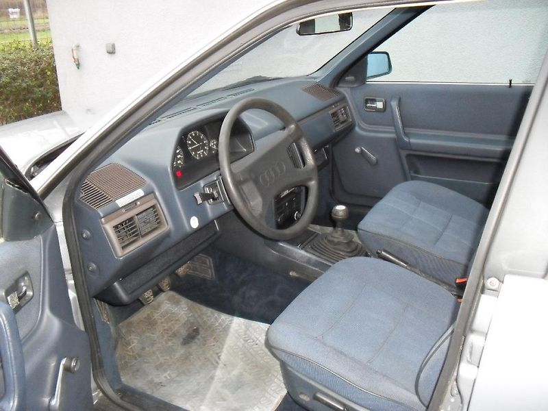 Audi 100 2,3 E 100Kw Velmi zachovalá!! - fotka 10 z 21