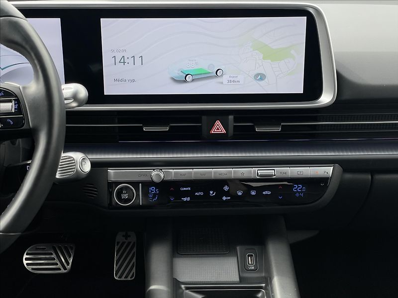 Hyundai Ioniq 6 Power 77kWh Style Premium - fotka 11 z 22