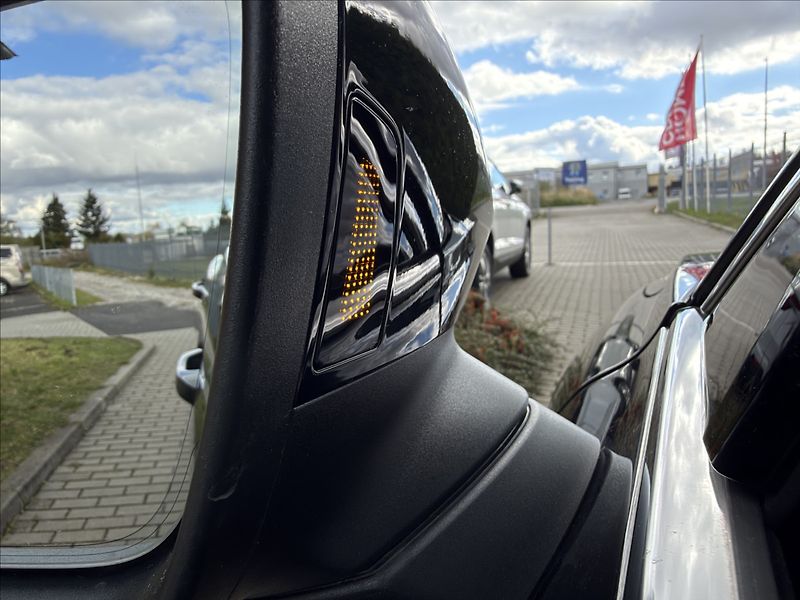 Volkswagen Passat 1.5 eTSI Business/HUD/ERGO - fotka 19 z 28