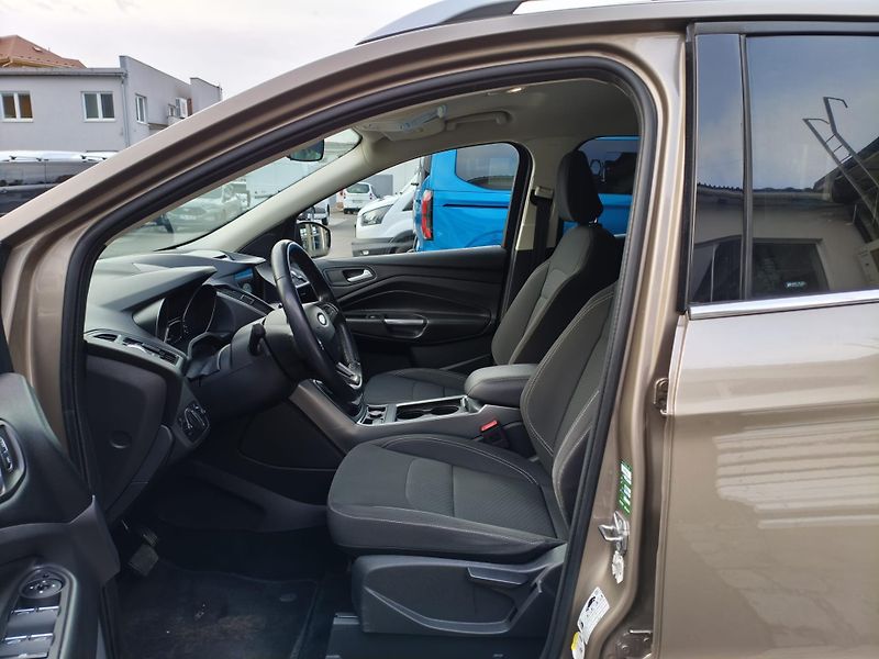 Ford Kuga (2019) 1.5 EcoBoost, 150k 6st. aut. - fotka 14 z 16