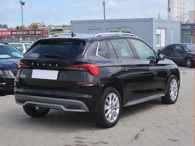 Škoda Kamiq (2023) Style 1.0 TSI, Serv.kniha - fotka 5 z 16