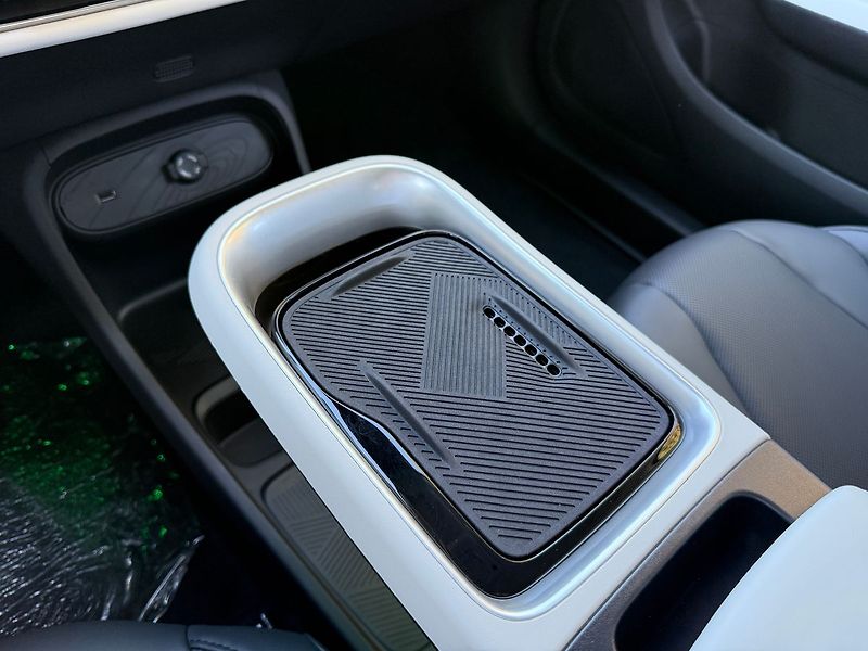 Dongfeng Ostatní E3 360° kamera 42 kWh - fotka 28 z 39