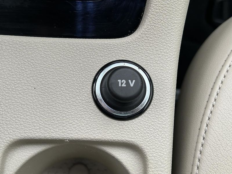 Škoda Octavia 2.0 TDI Style Plus - fotka 19 z 30