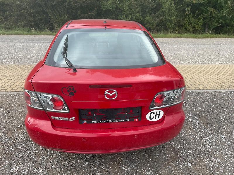 Mazda 6 (2007) 2.0 89kw - fotka 15 z 21