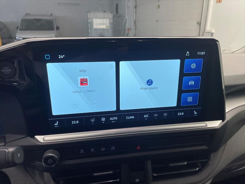 Volkswagen Caravelle Nový T7 Style 2,0 TDI 4MOT 8AU - fotka 11 z 32