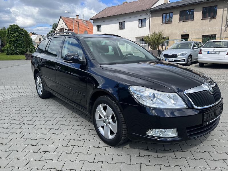 Škoda Octavia 1,2TSi DSG combi Autoklima - fotka 4 z 43