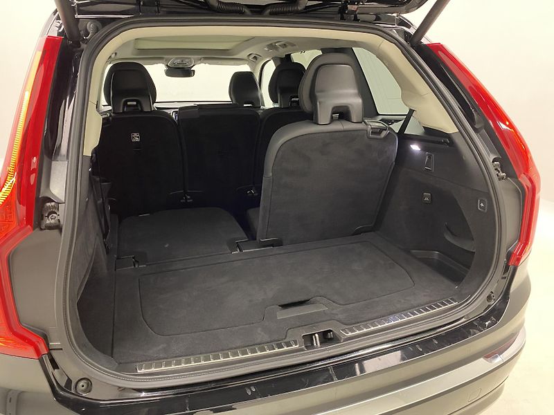 Volvo XC90 B5 AWD BRIGHT PLUS AUT 7m - fotka 31 z 58