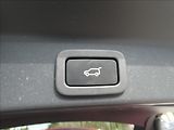 Jaguar F-Pace 2,0 D200 SE,1.maj,ČR,DPH,Pano - náhled 37