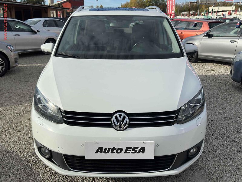Volkswagen Touran (2014) 2.0 TDi, CUP, bixen, panor - fotka 2 z 25