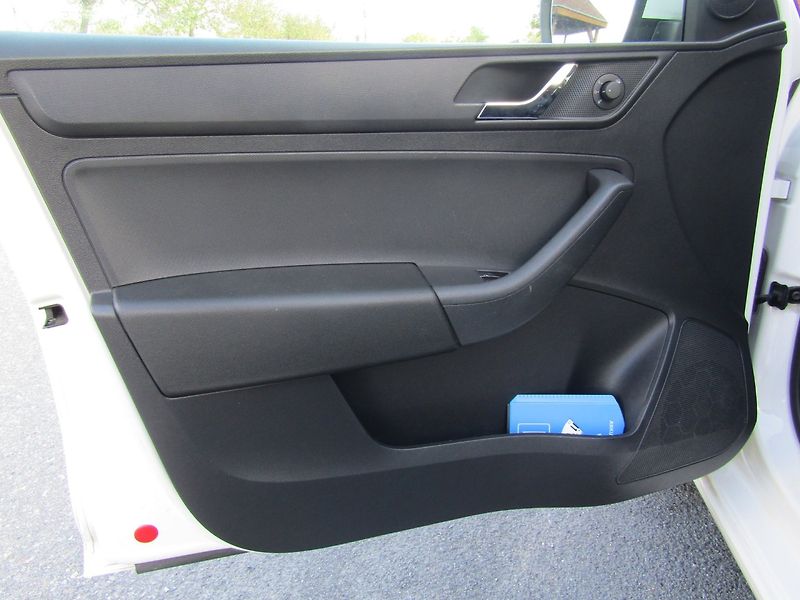 Škoda Rapid (2015) 1.2 TSI 77kW  TOP QUALITY - fotka 18 z 37