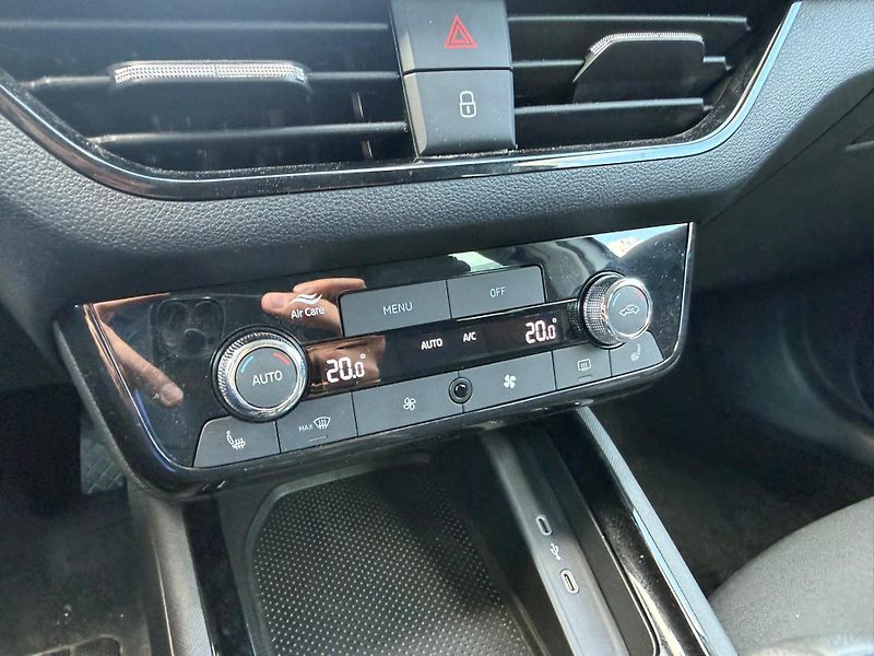 Škoda Scala Selection 1.0 TSI 85kW - fotka 17 z 25