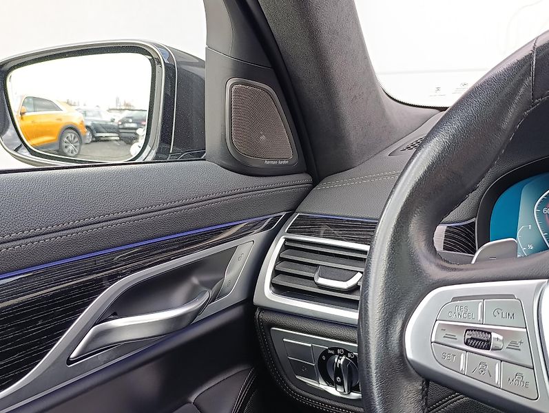 BMW Řada 7 740d xDRIVE DPH - fotka 27 z 42