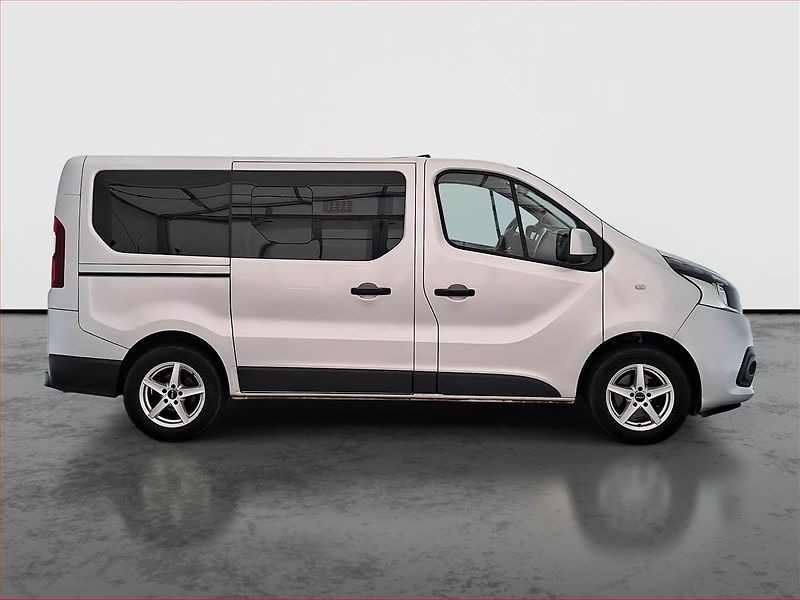 Renault Trafic (2016) 1.6 dCi, Bus, 8Míst, ČR, 1Maj - fotka 6 z 19
