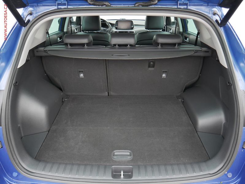 Hyundai Tucson (2018) 1.6 T-GDi 4x4, ČR, AT, LED - fotka 7 z 29