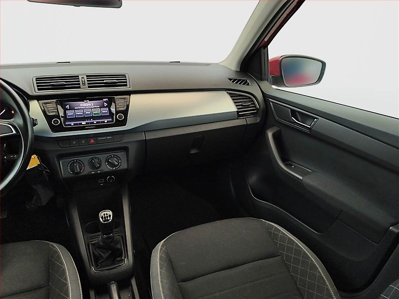 Škoda Fabia (2019) 1.0, Park. senzory - fotka 8 z 12