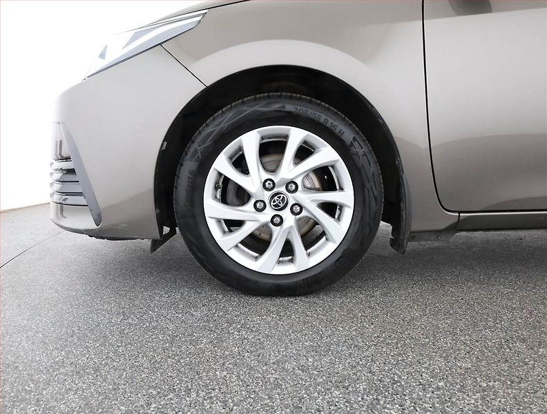 Toyota Corolla (2019) 1.6 Valvematic, ČR,1.maj - fotka 17 z 17