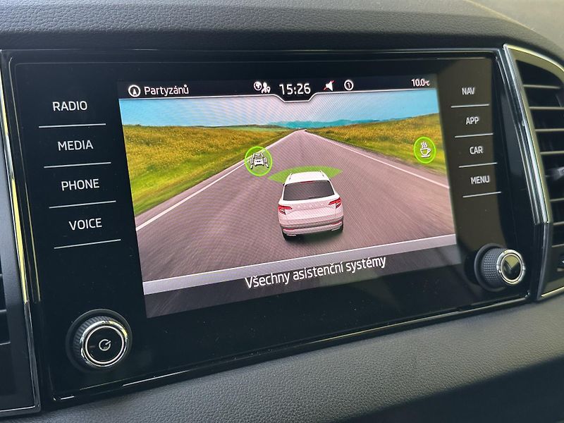 Škoda Karoq (2022) CLEVER 2.0TDI/110kW *DSG* 4x4  - fotka 15 z 42