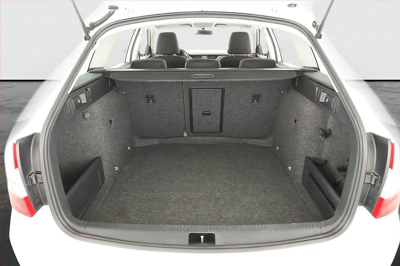 Škoda Octavia (2015) Scout 2.0 TDI, 4X4, Automat - fotka 11 z 14