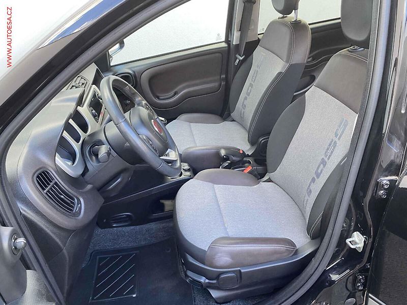 Fiat Panda (2019) 1.2i, Cross, výhřev sed - fotka 9 z 16